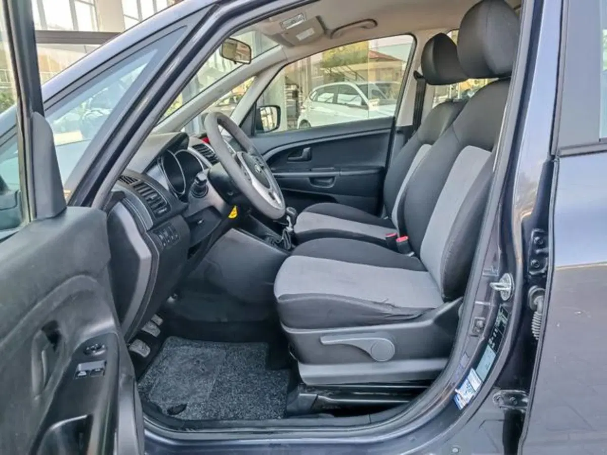 Kia Venga usata a Pisa (4)