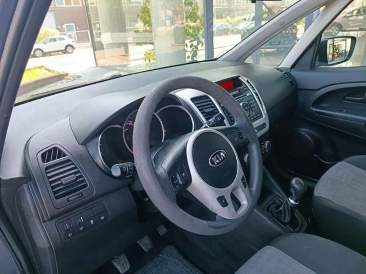Kia Venga usata a Pisa (6)