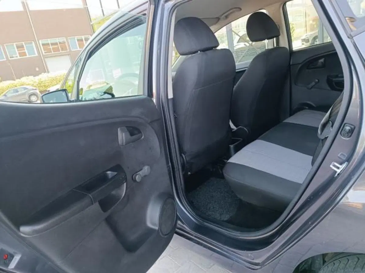 Kia Venga usata a Pisa (7)