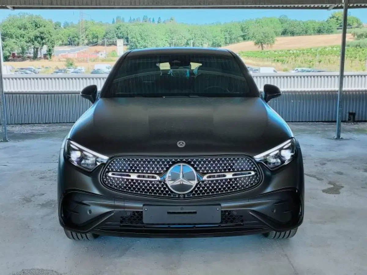 Mercedes-Benz GLC SUV nuova a Teramo (2)