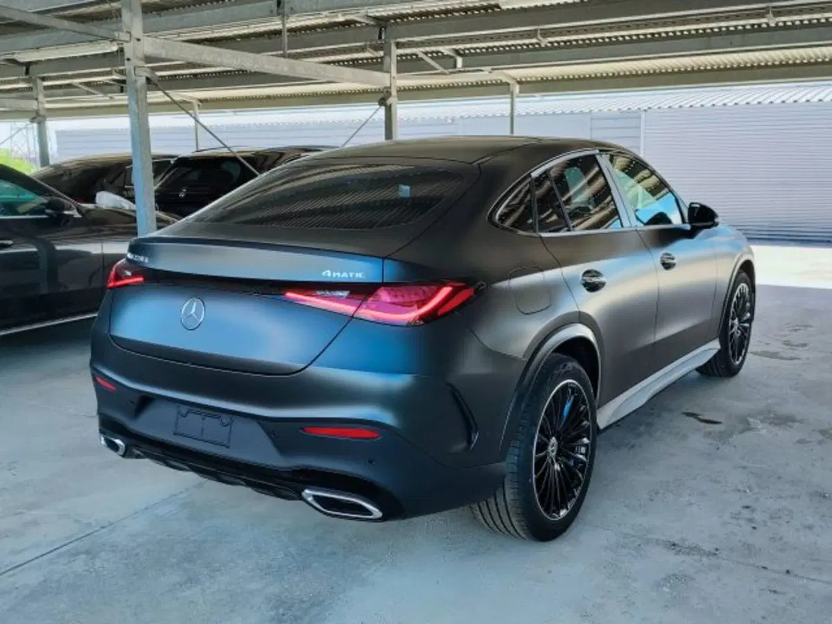 Mercedes-Benz GLC SUV nuova a Teramo (5)