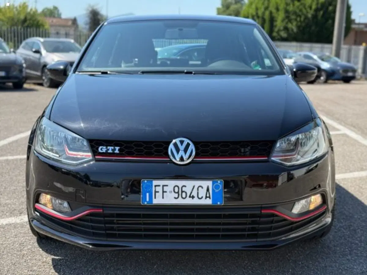 Volkswagen Polo usata a Lucca (2)