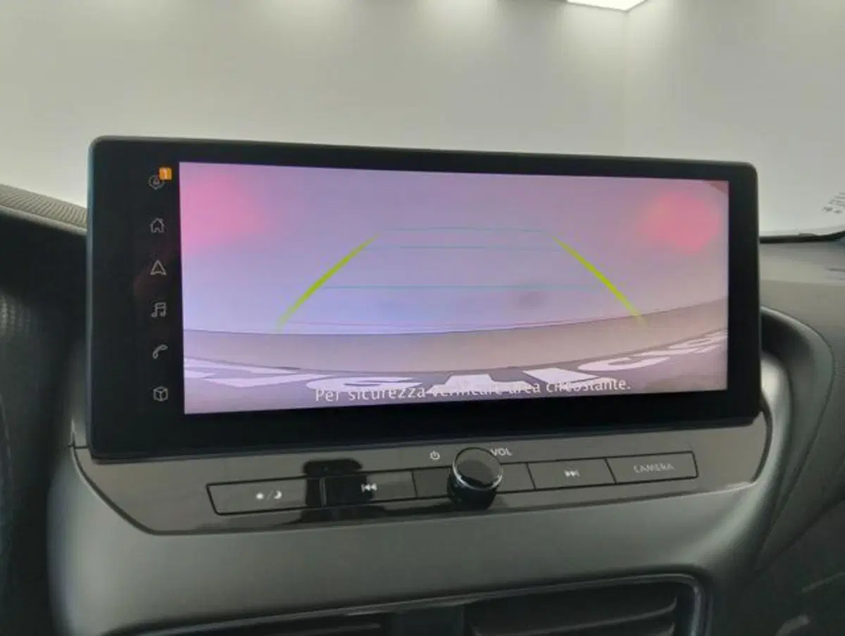 Nissan Juke nuova a Como (13)