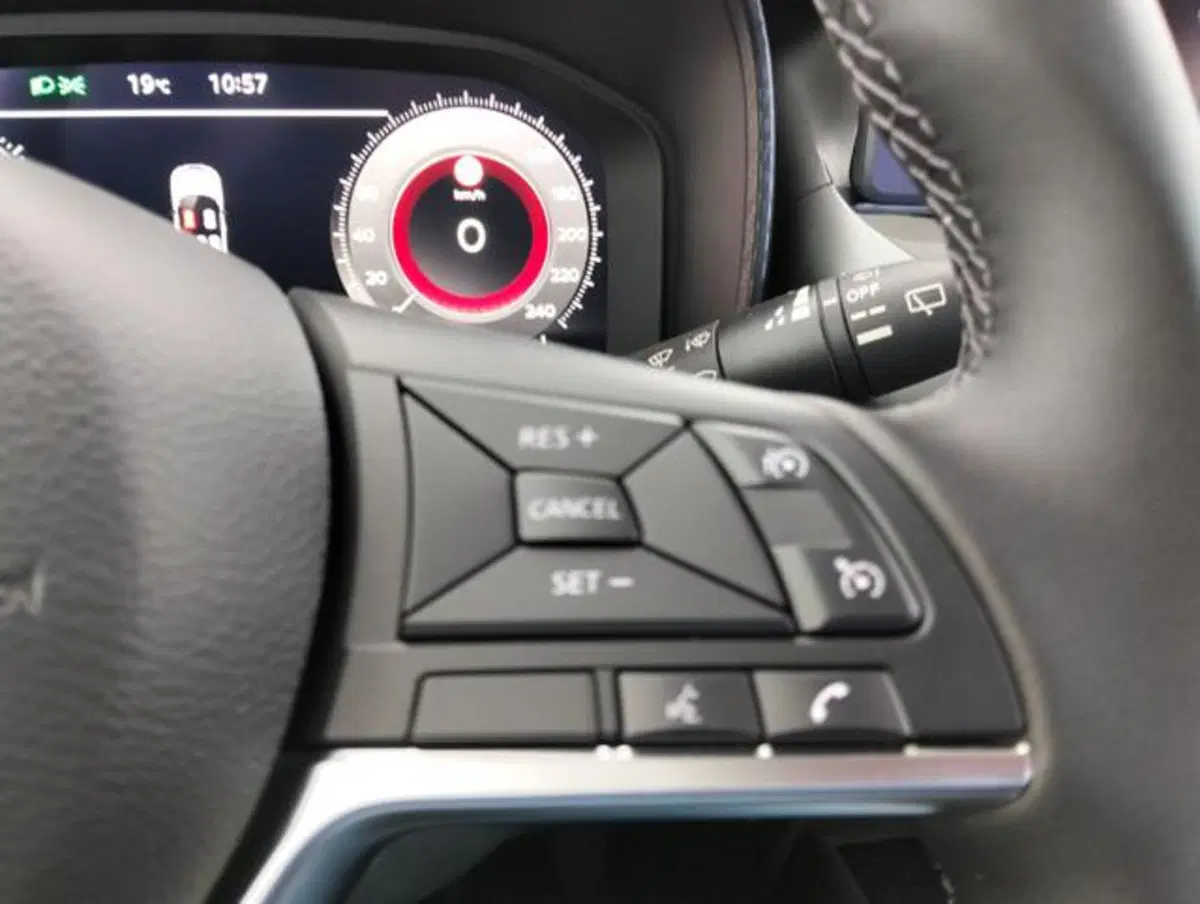 Nissan Juke nuova a Como (11)