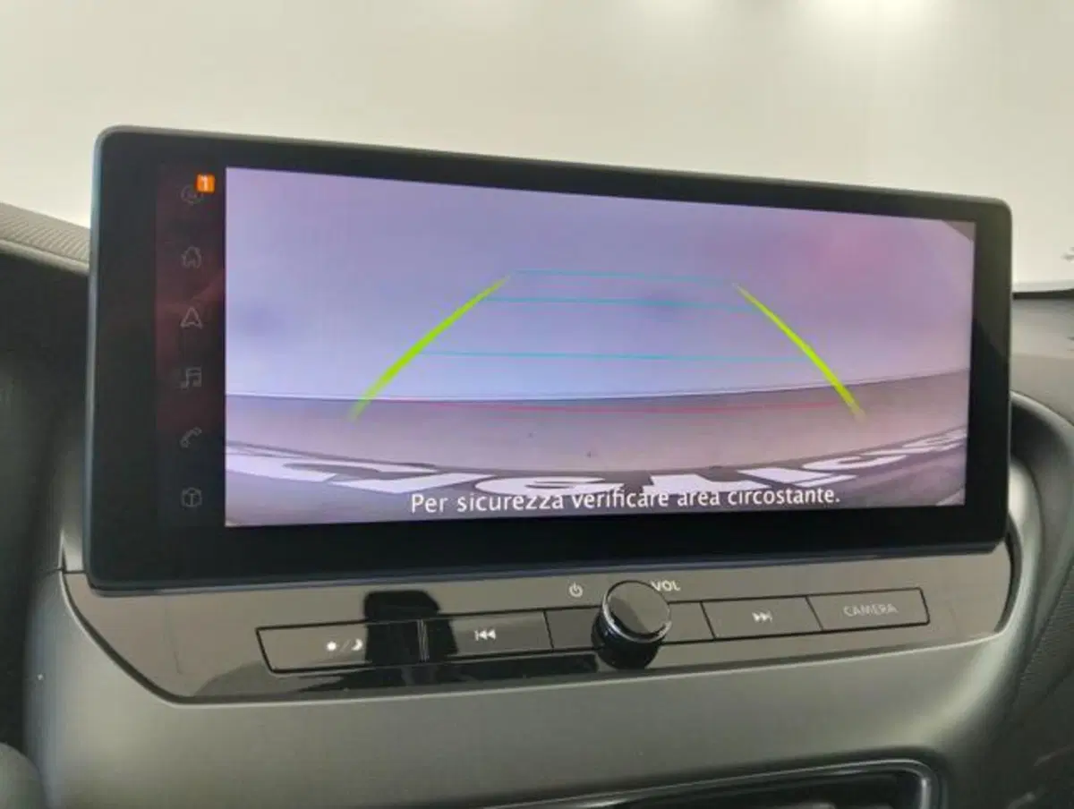 Nissan Juke nuova a Como (13)