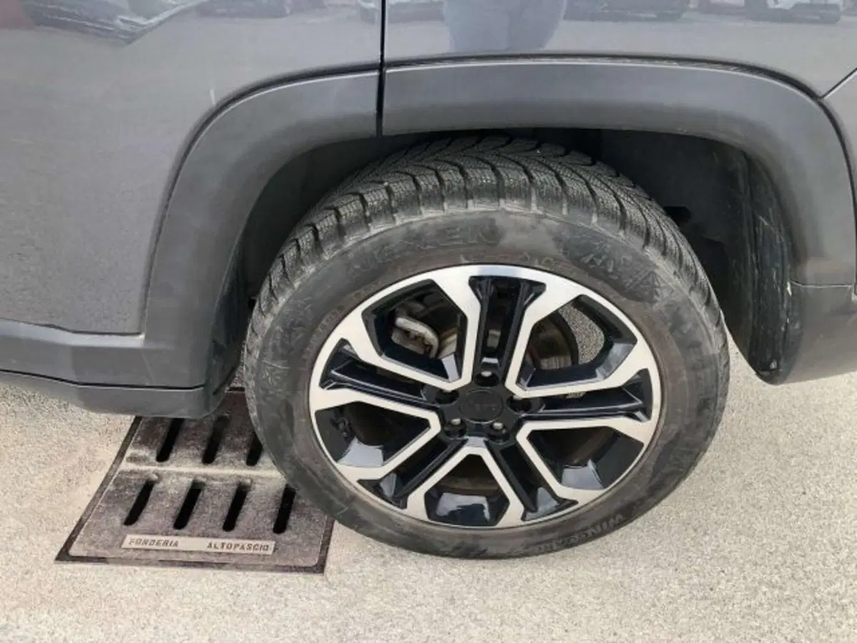 Jeep Compass usata a Firenze (12)