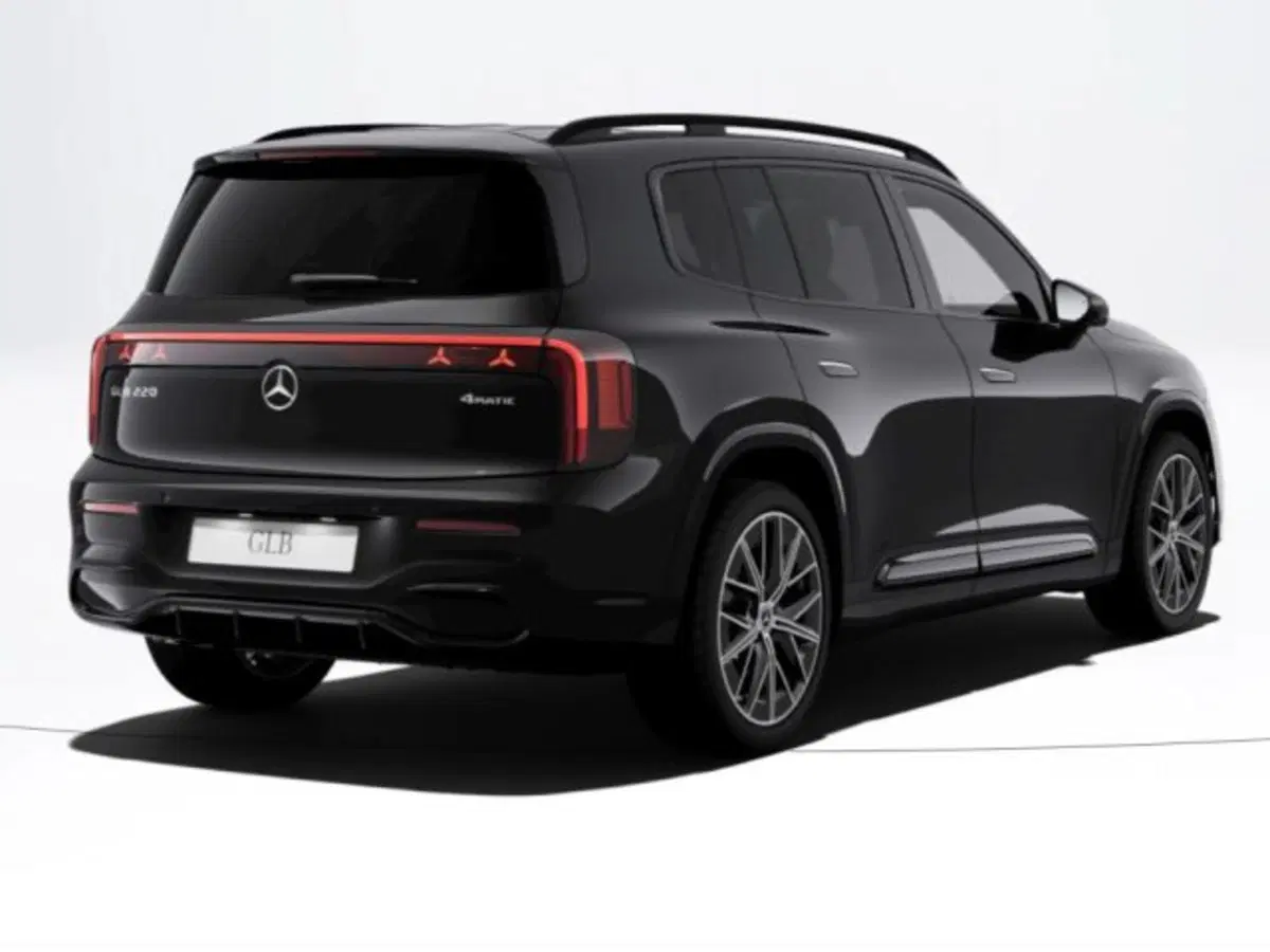 Mercedes-Benz GLB EQ nuova a Verona (2)