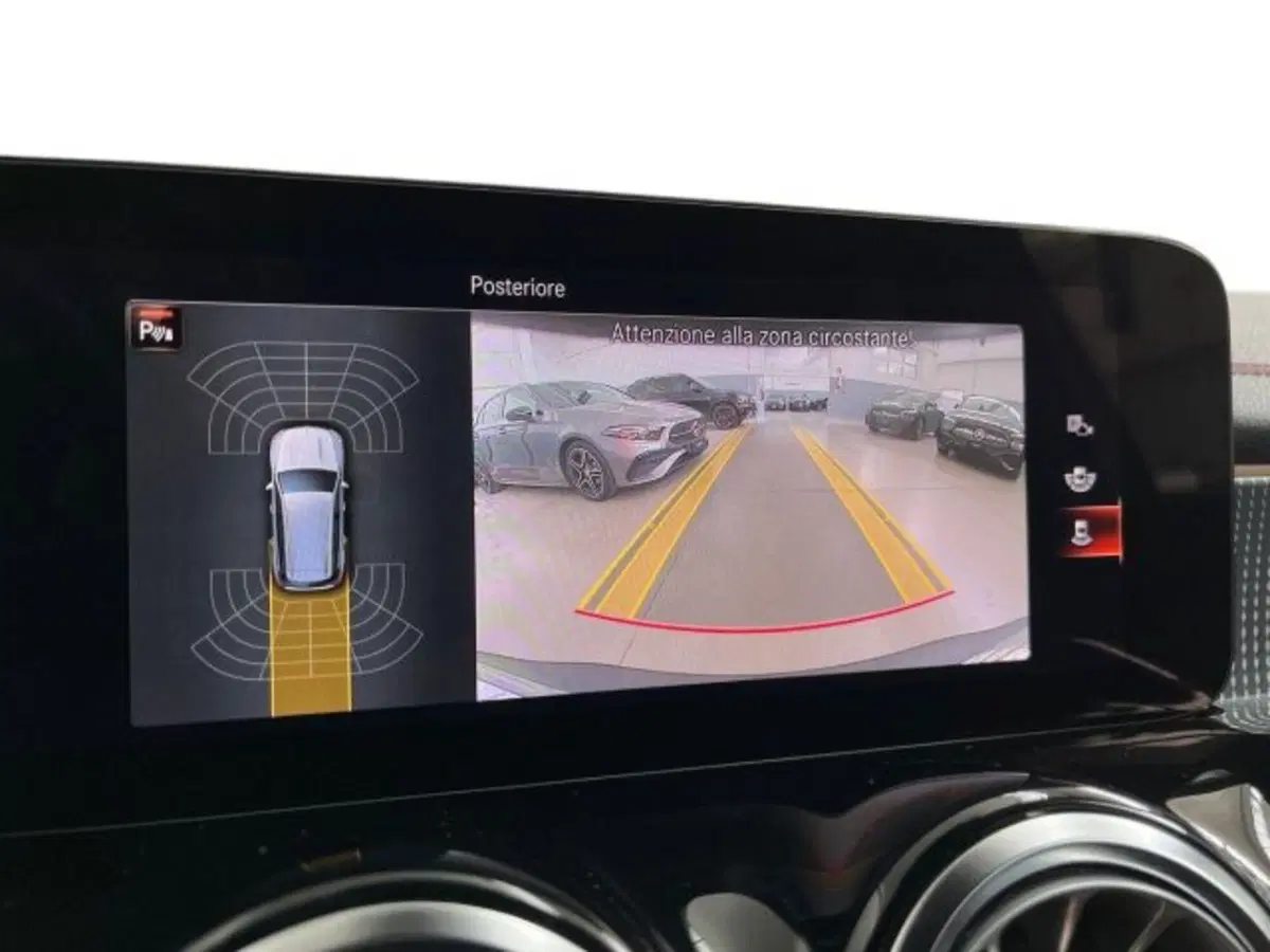 Mercedes-Benz EQB usata a Verona (12)