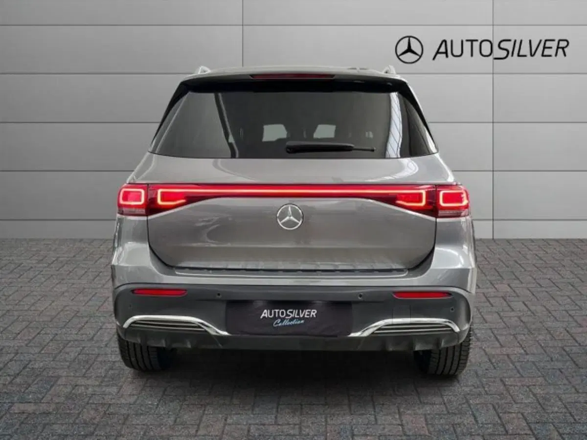 Mercedes-Benz EQB usata a Verona (4)