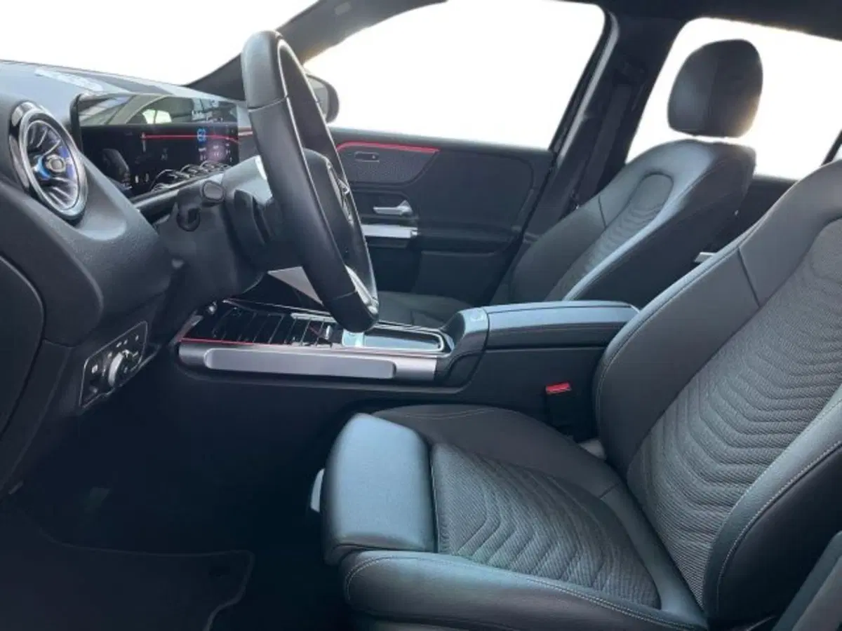 Mercedes-Benz EQB usata a Verona (10)