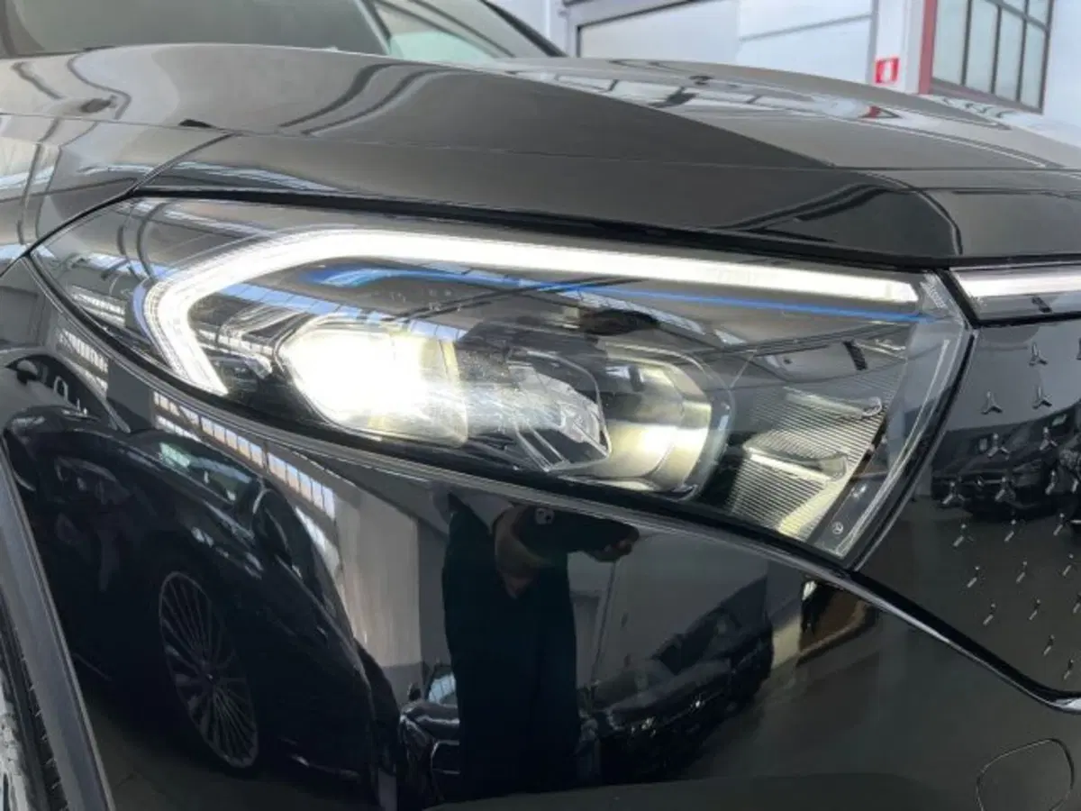 Mercedes-Benz EQB usata a Verona (17)