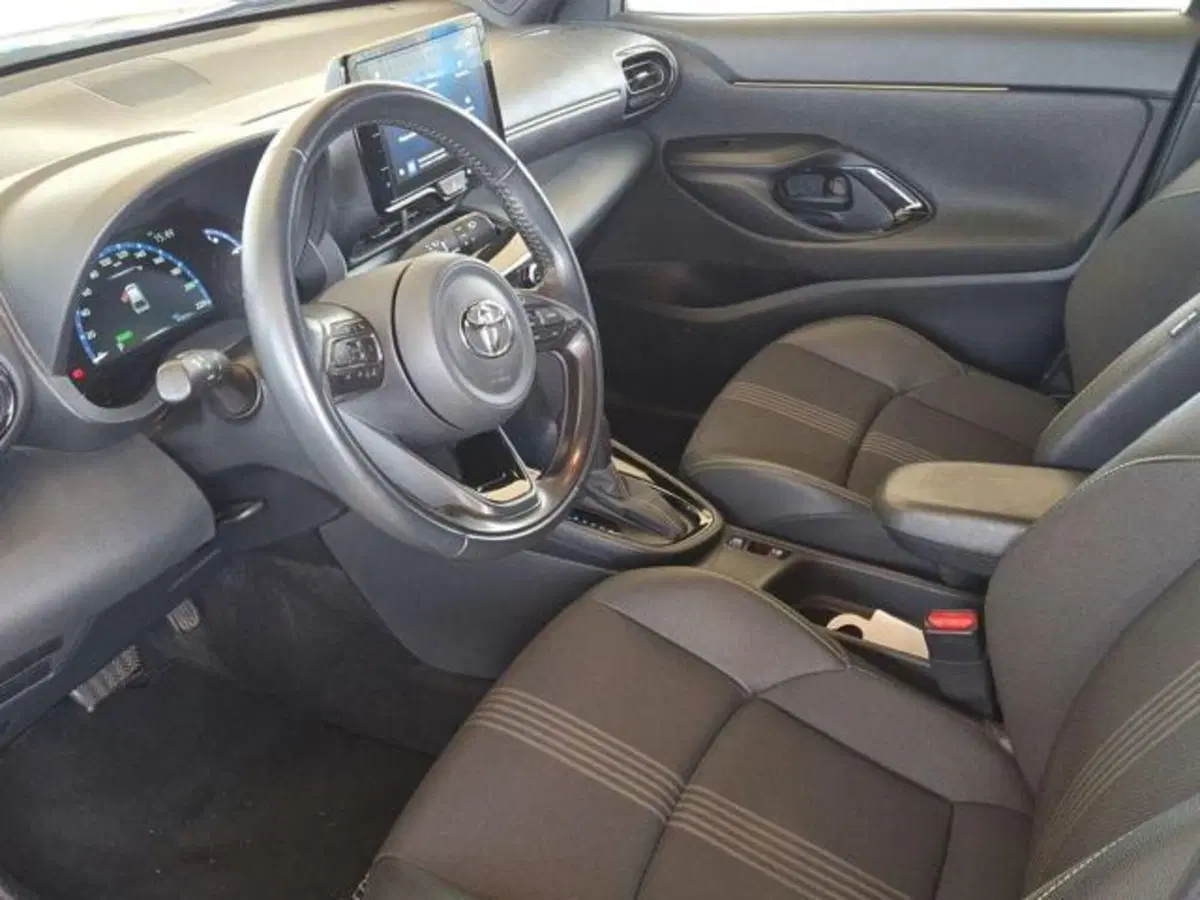 Toyota Yaris Cross usata a Roma (6)