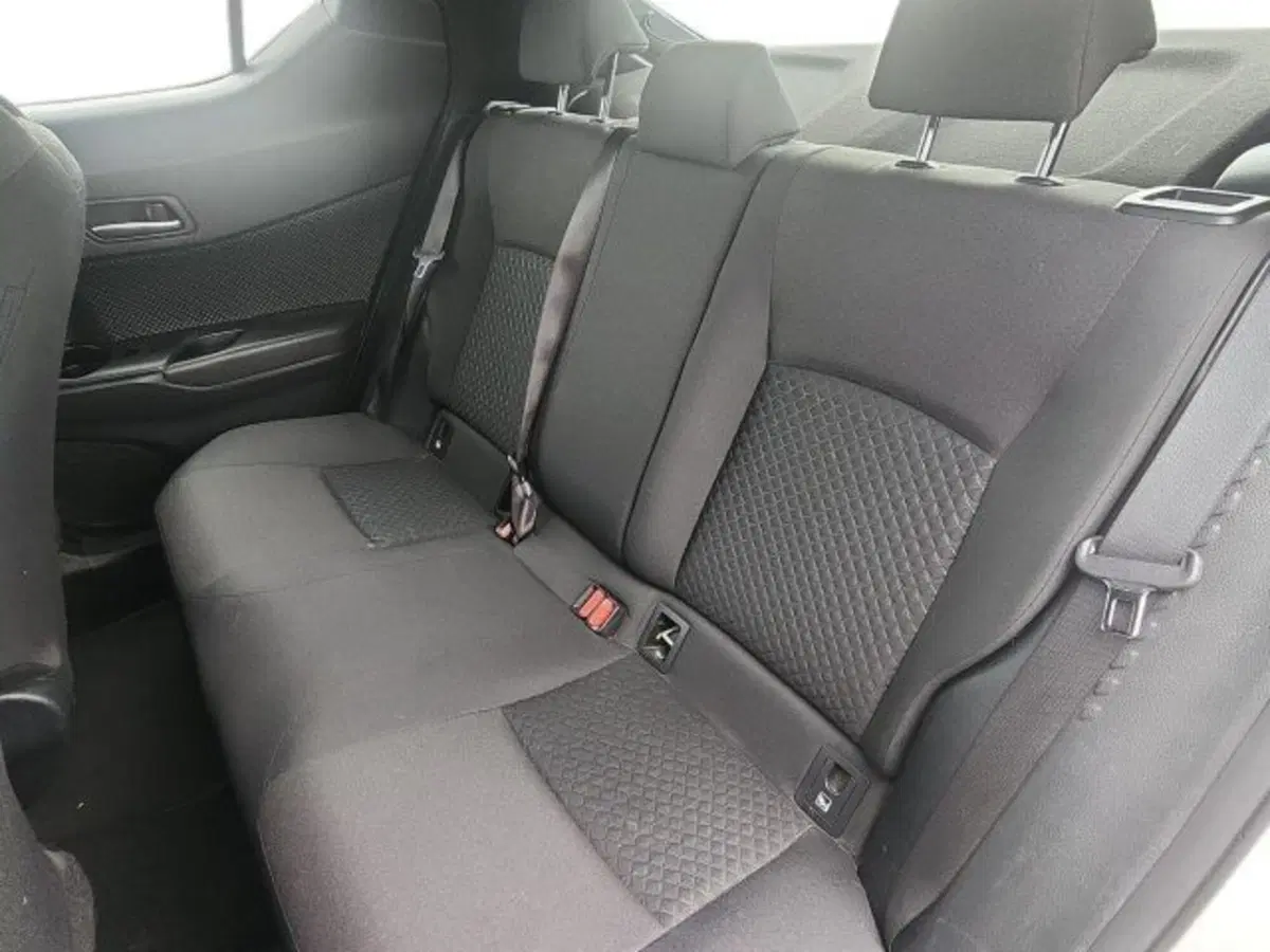 Toyota Toyota C-HR usata a Roma (10)