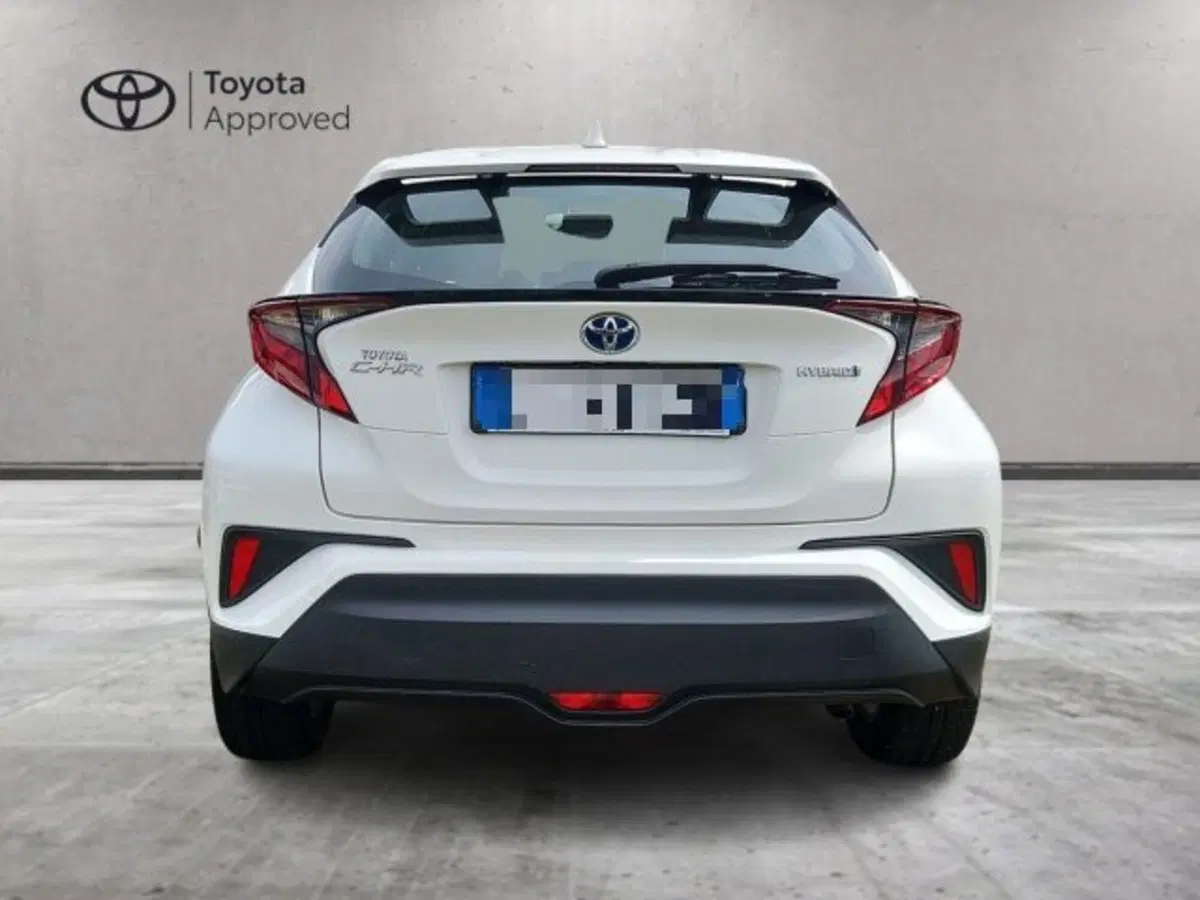 Toyota Toyota C-HR usata a Roma (11)