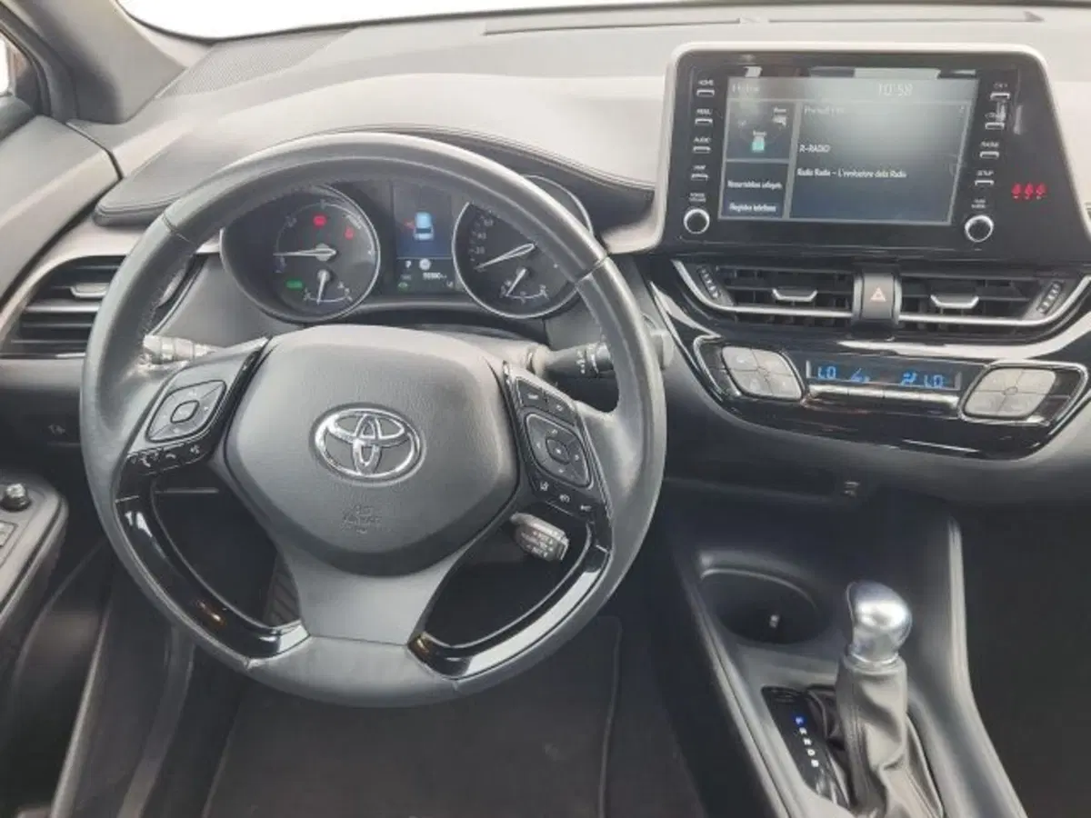 Toyota Toyota C-HR usata a Roma (8)