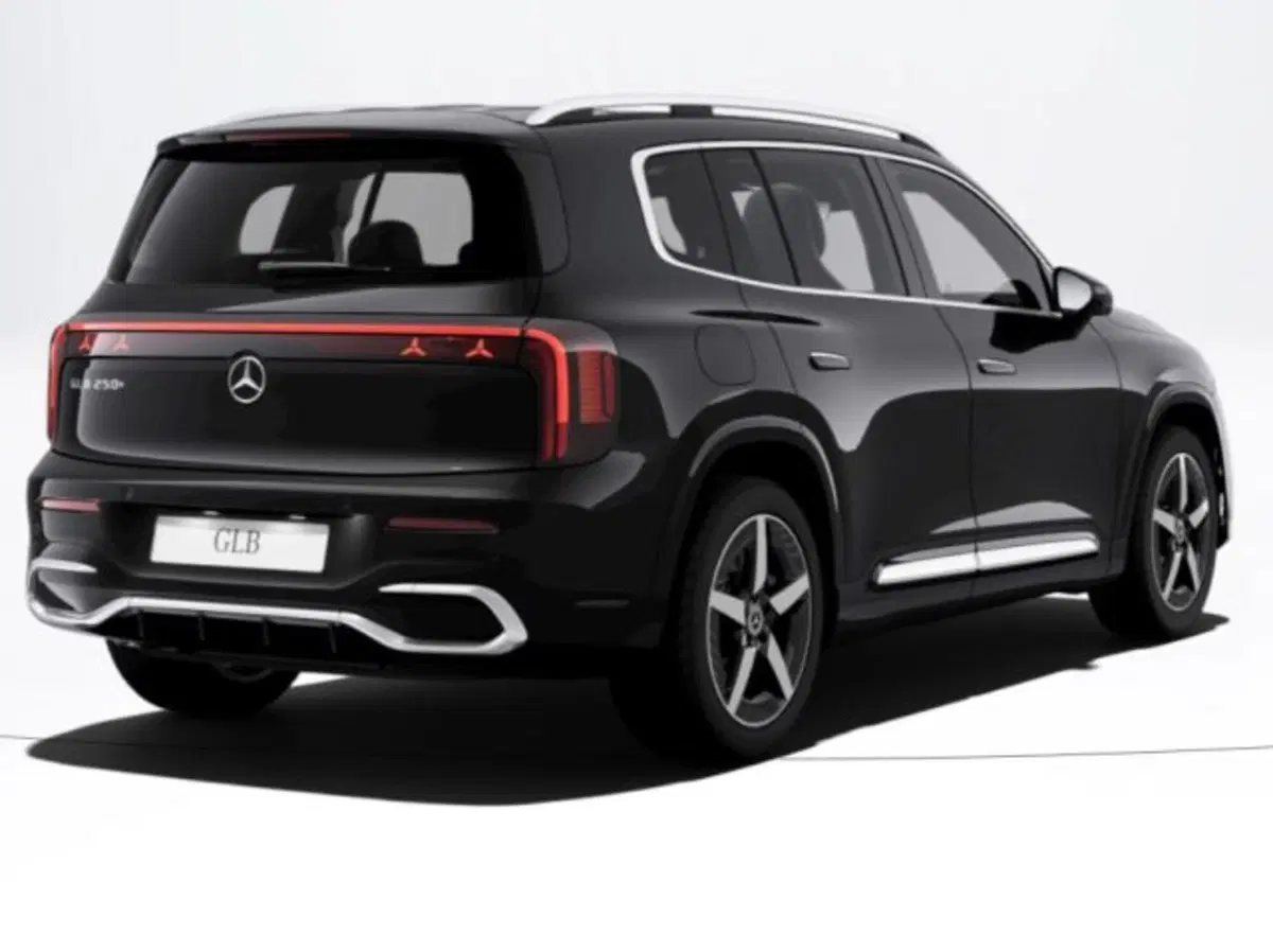 Mercedes-Benz GLB EQ nuova a Verona (2)