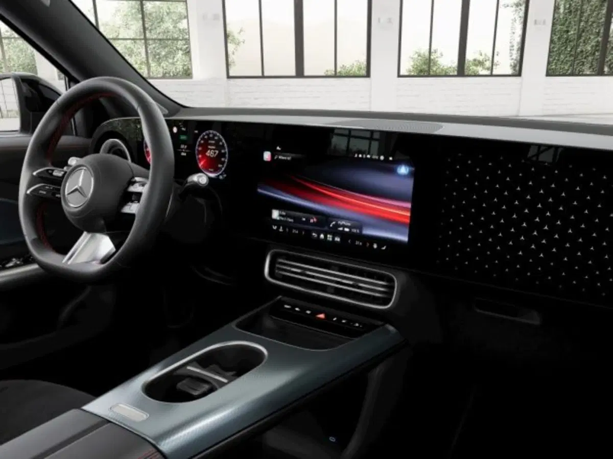 Mercedes-Benz GLB EQ nuova a Verona (8)