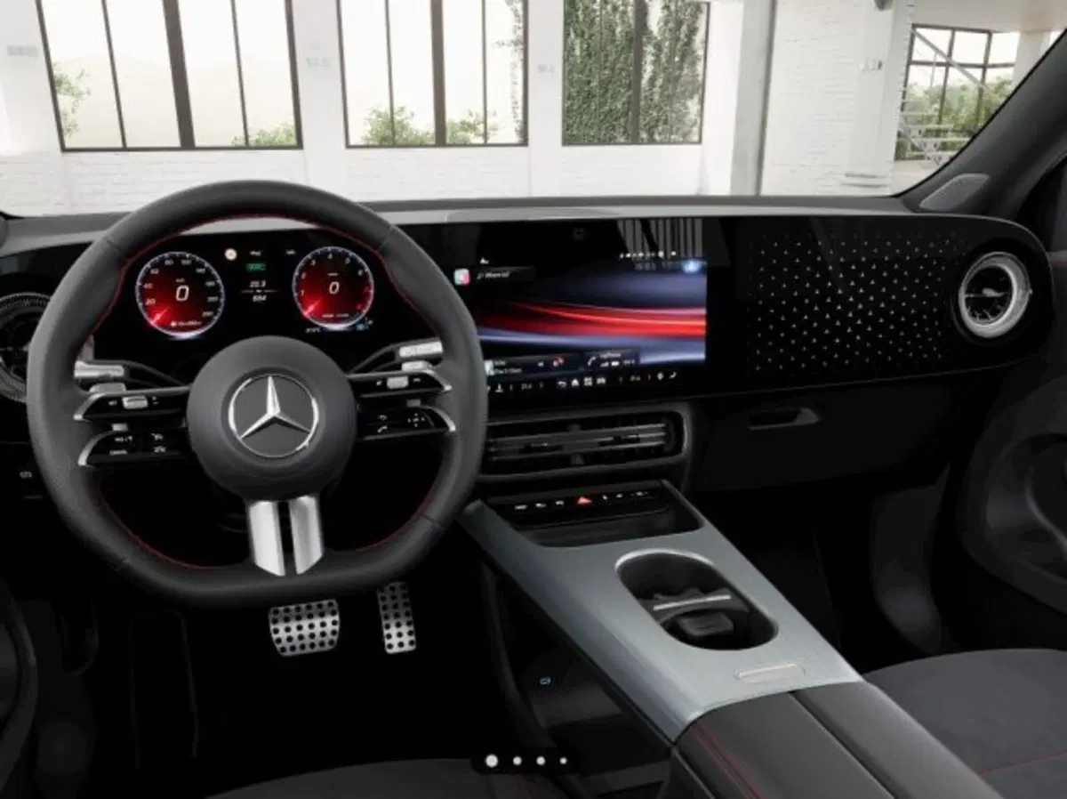 Mercedes-Benz GLB EQ nuova a Verona (5)