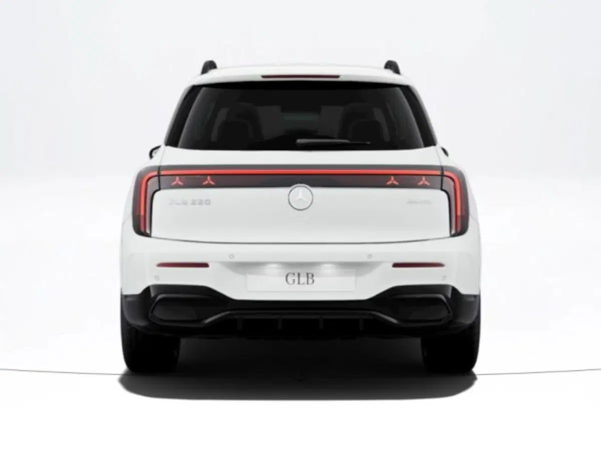 Mercedes-Benz GLB EQ nuova a Verona (4)