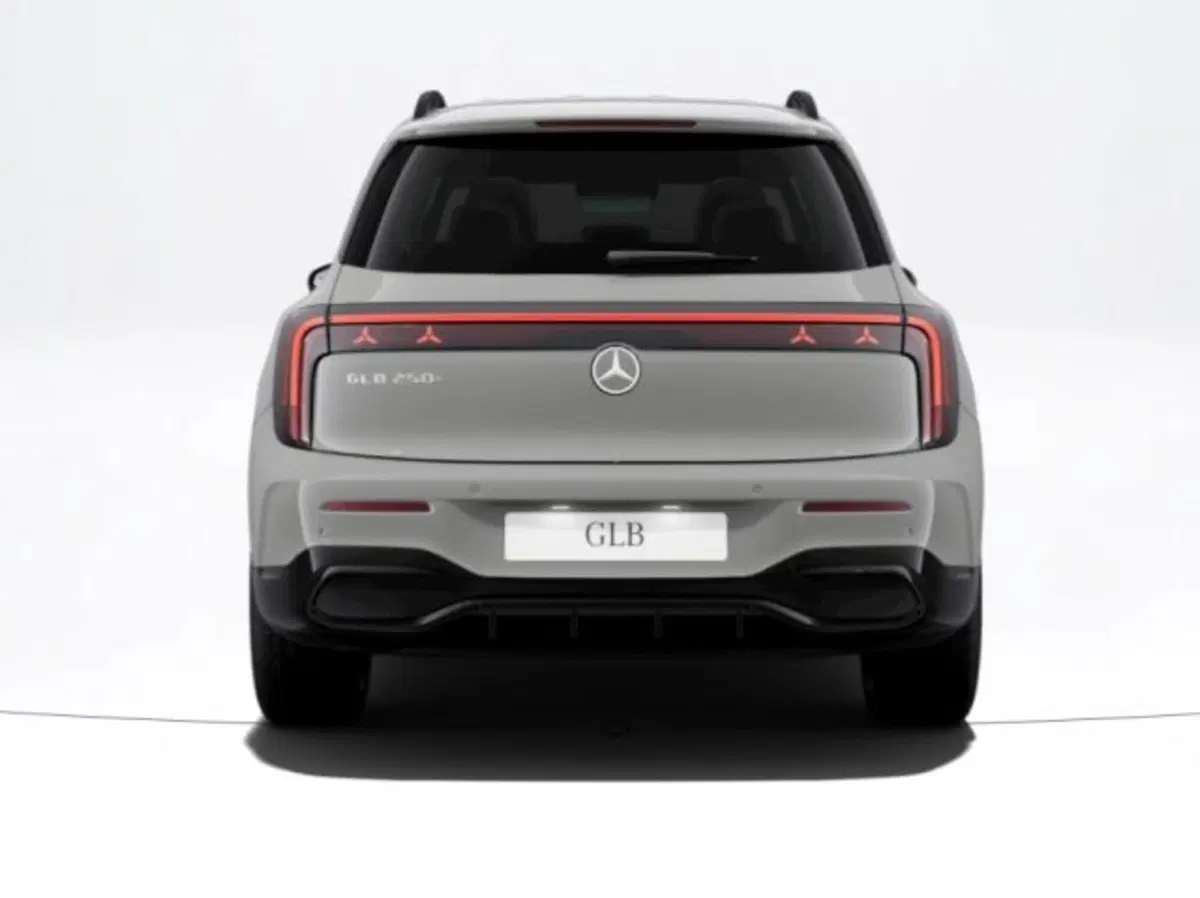 Mercedes-Benz GLB EQ nuova a Verona (4)