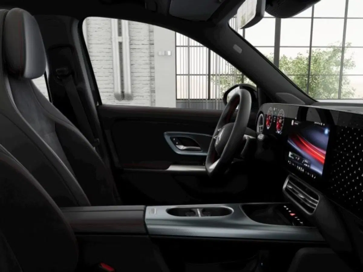 Mercedes-Benz GLB EQ nuova a Verona (6)