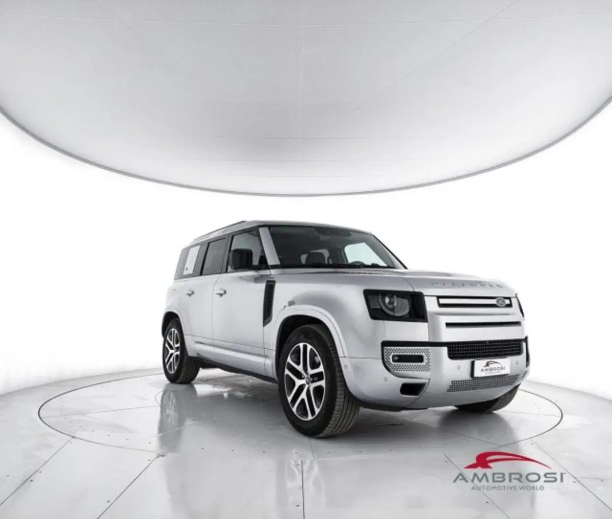 Land Rover Defender usata a Perugia (2)