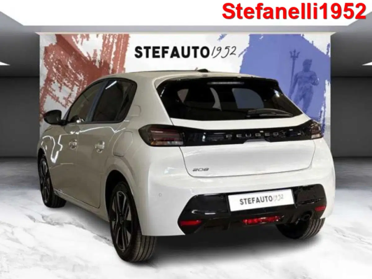 Peugeot 208 nuova a Bologna (5)