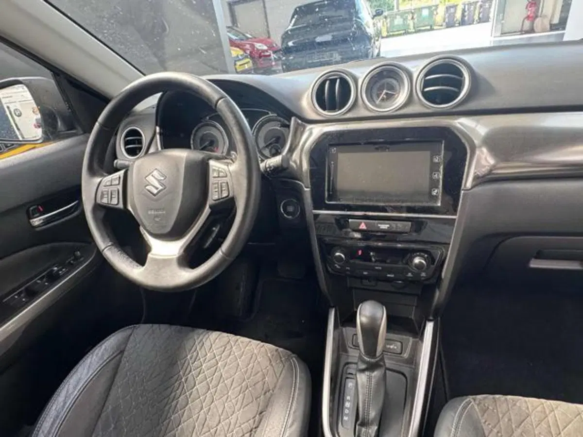 Suzuki Vitara usata a Vercelli (9)