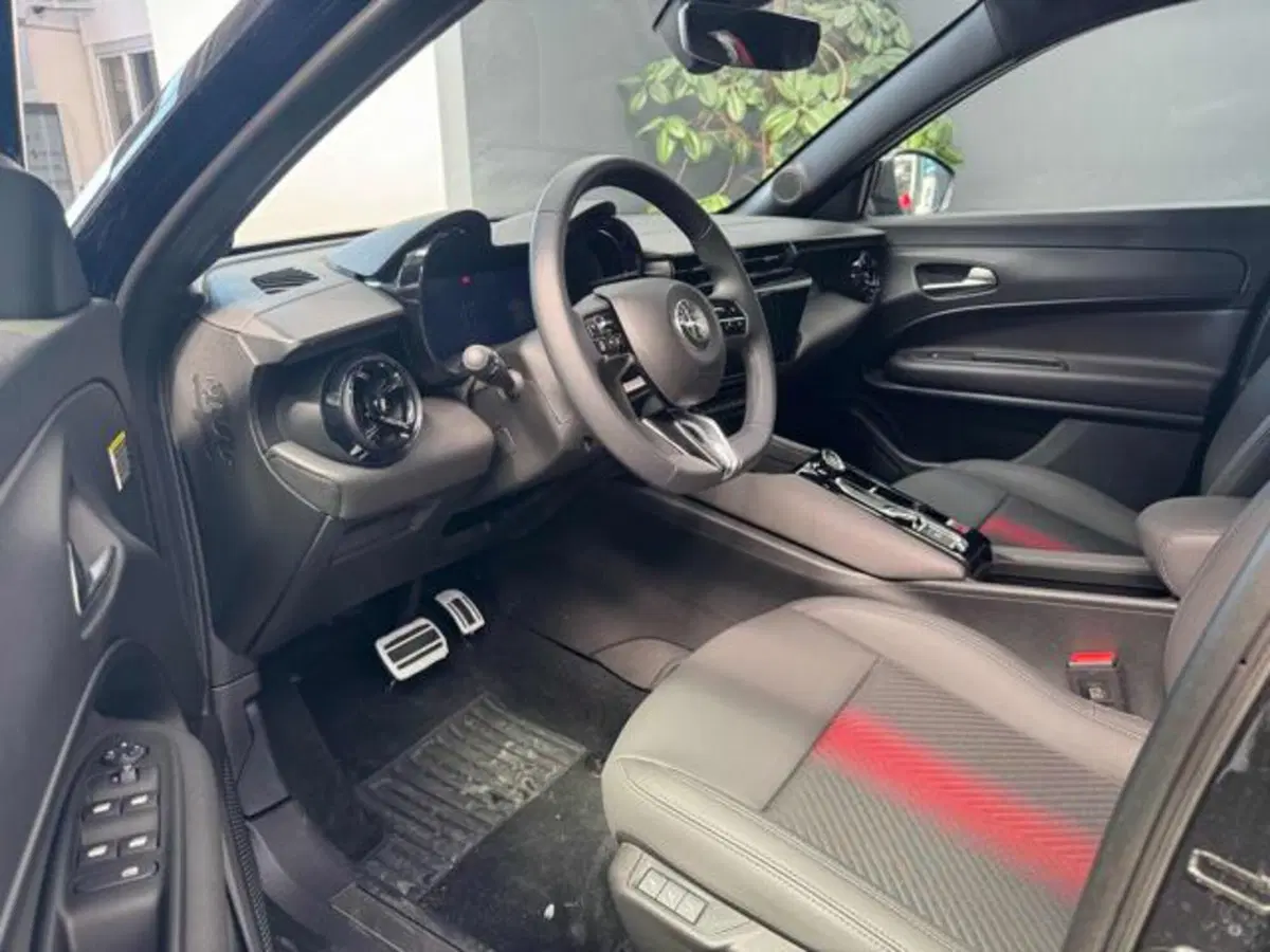 Alfa Romeo Junior nuova a Vercelli (12)