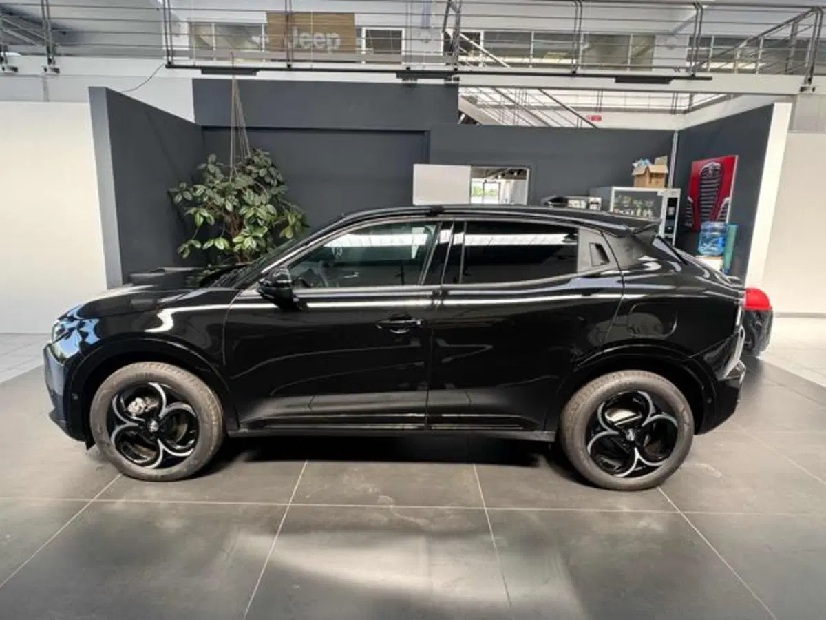 Alfa Romeo Junior nuova a Vercelli (4)