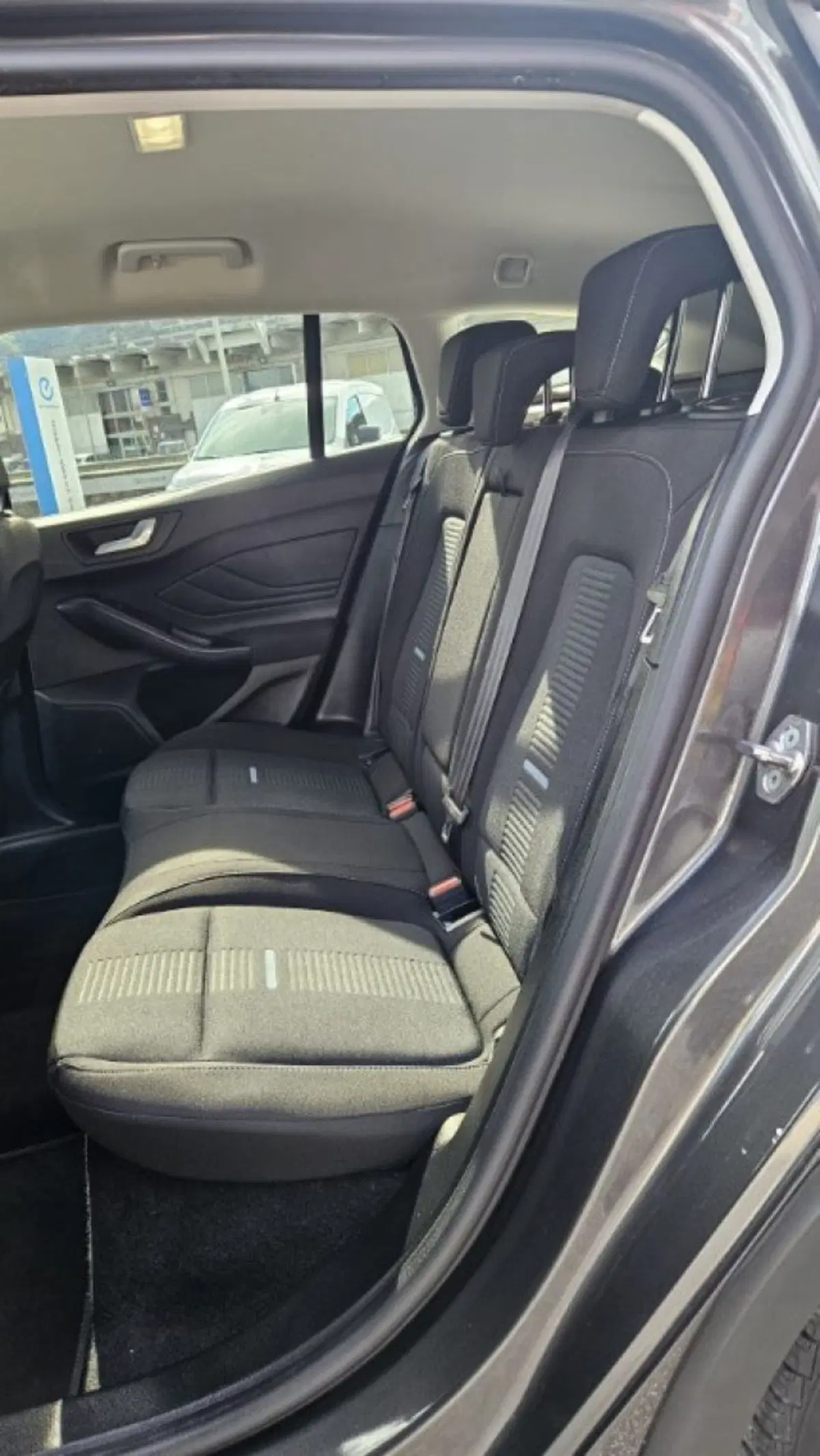 Ford Focus Station Wagon usata a Lucca (17)