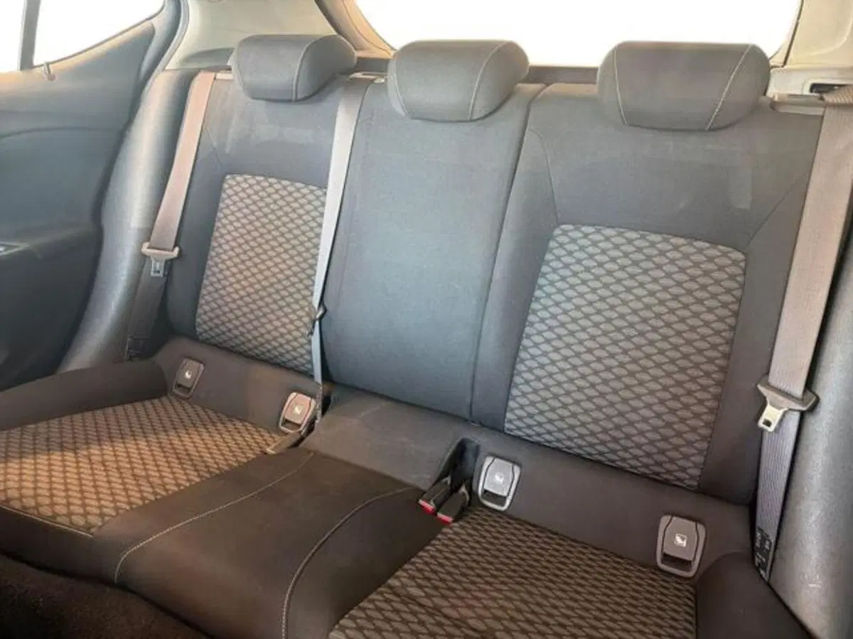 Opel Astra usata a Sassari (11)
