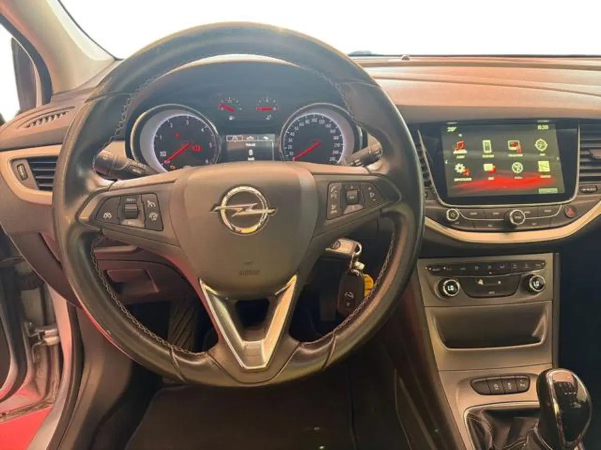 Opel Astra usata a Sassari (8)