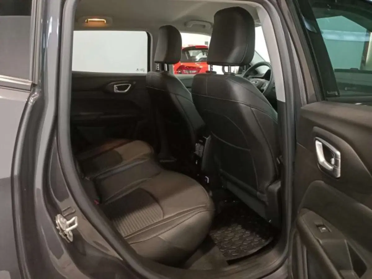 Jeep Compass usata a Firenze (13)