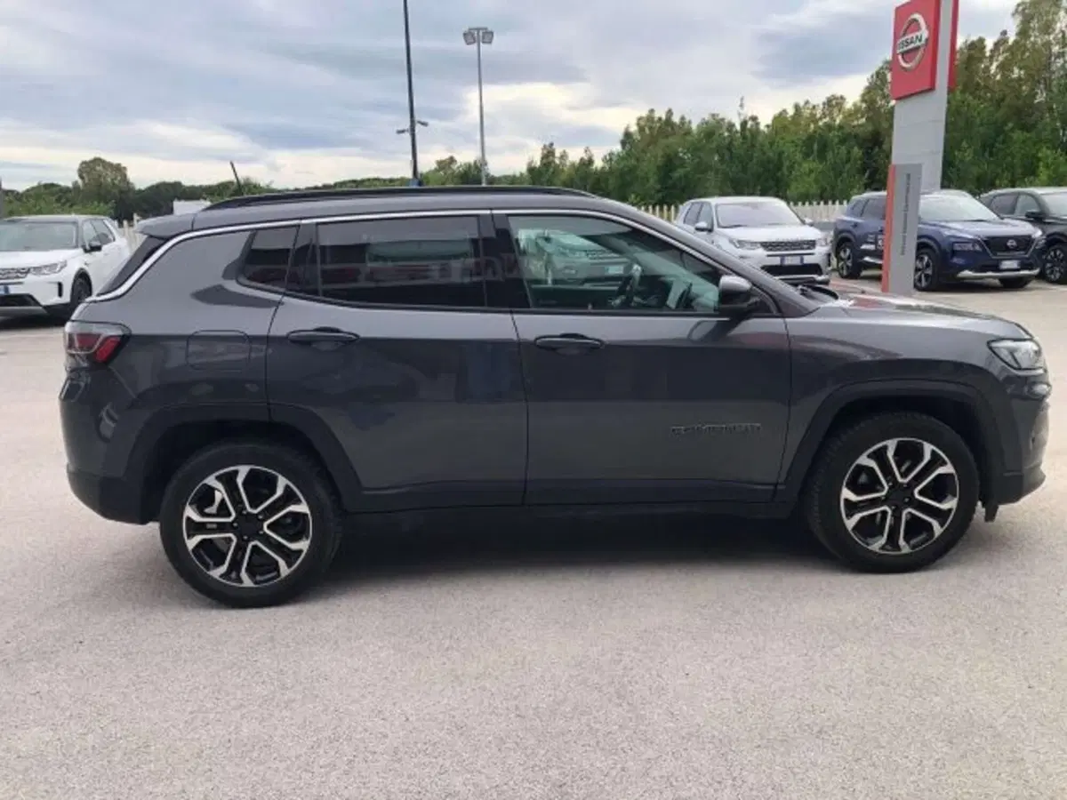 Jeep Compass usata a Firenze (18)