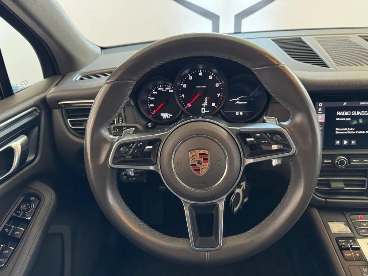 Porsche Macan usata a Varese (11)