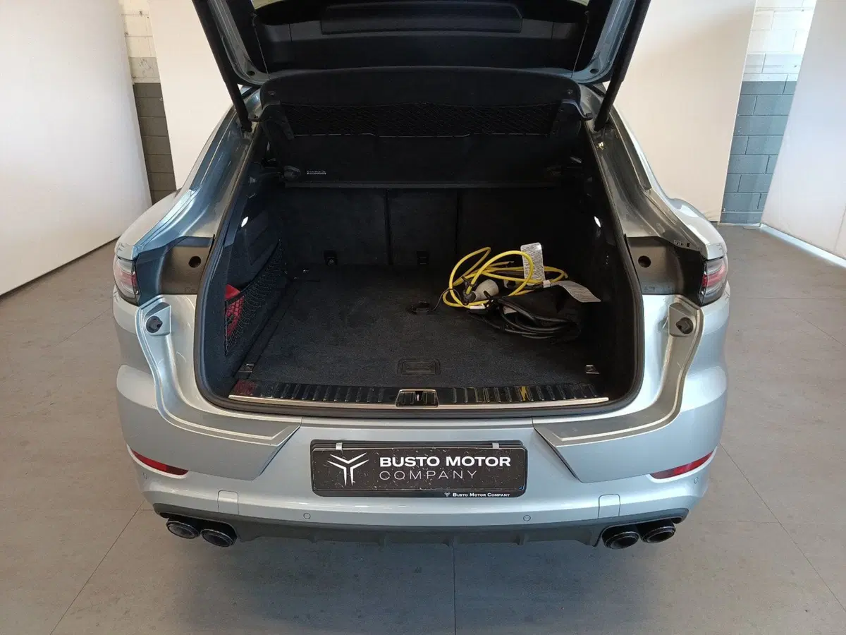 Porsche Cayenne usata a Varese (10)