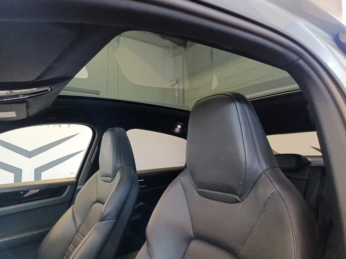 Porsche Cayenne usata a Varese (17)