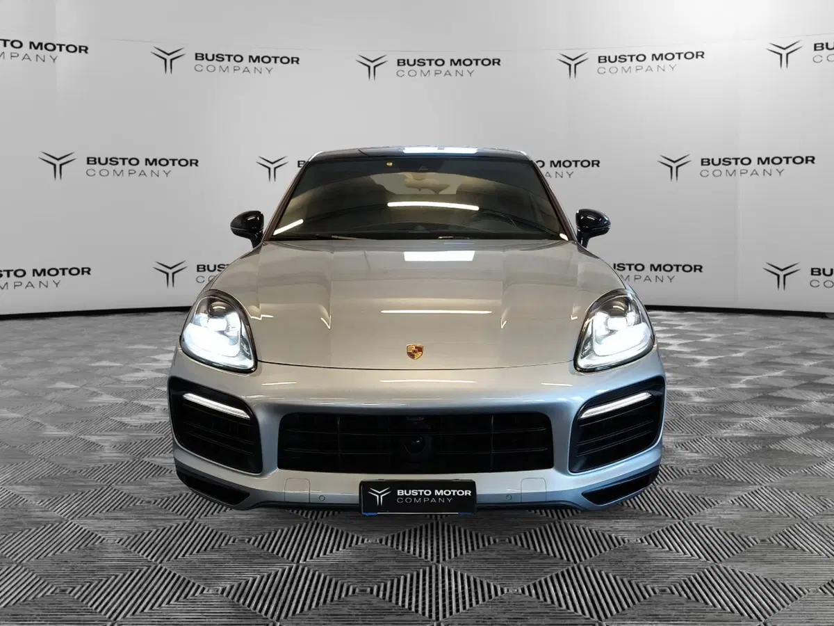 Porsche Cayenne usata a Varese (2)