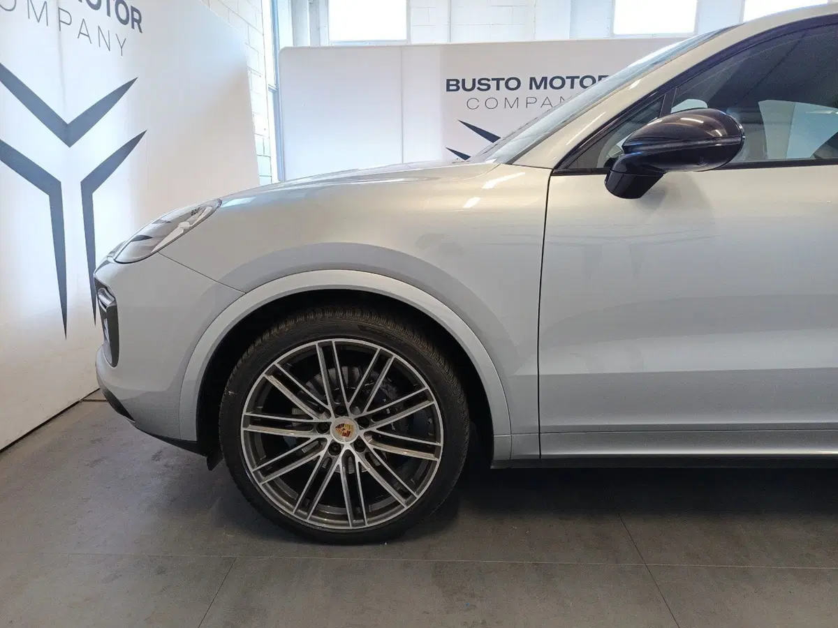 Porsche Cayenne usata a Varese (7)