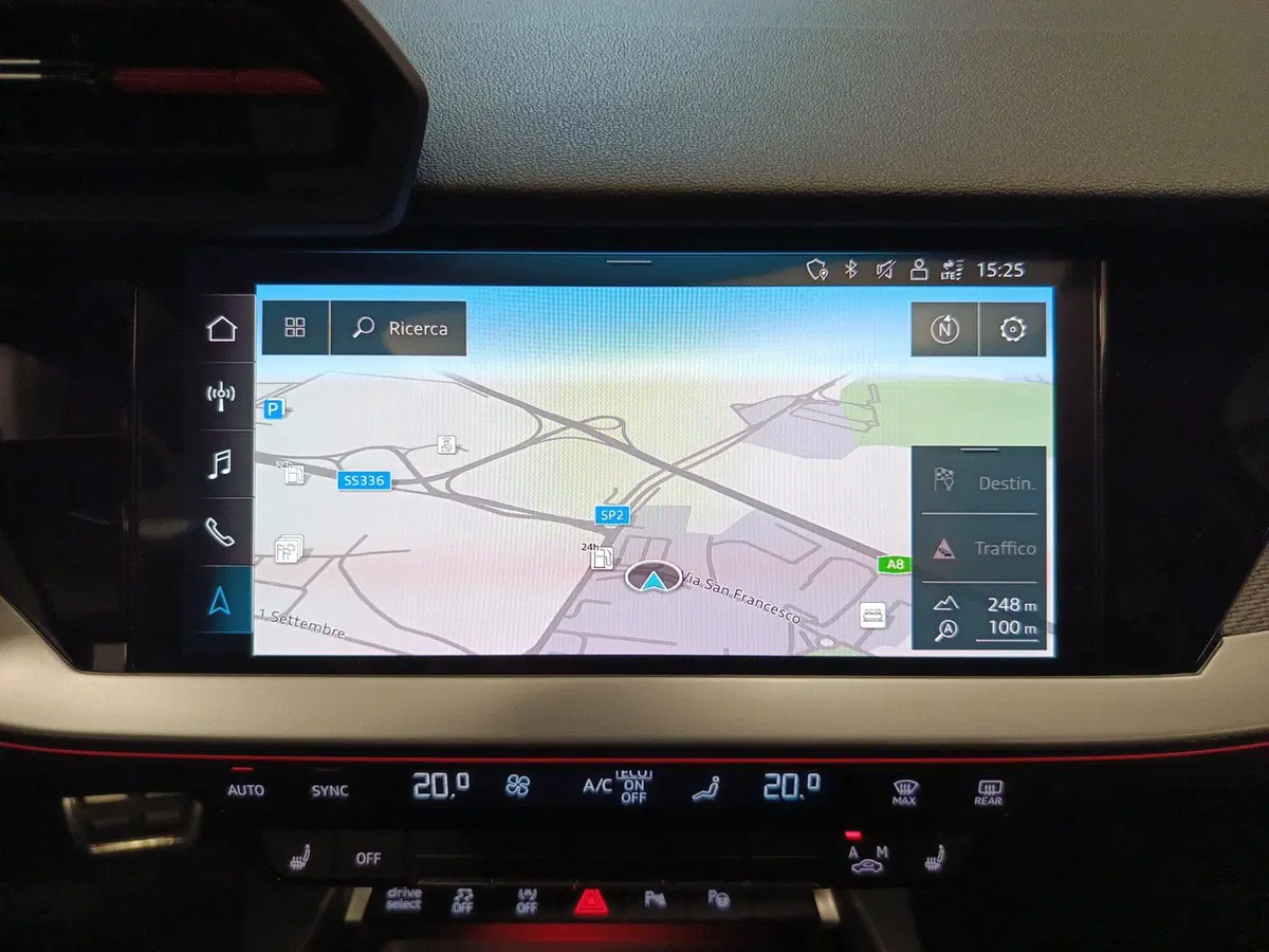 Audi RS 3 Sportback usata a Varese (16)