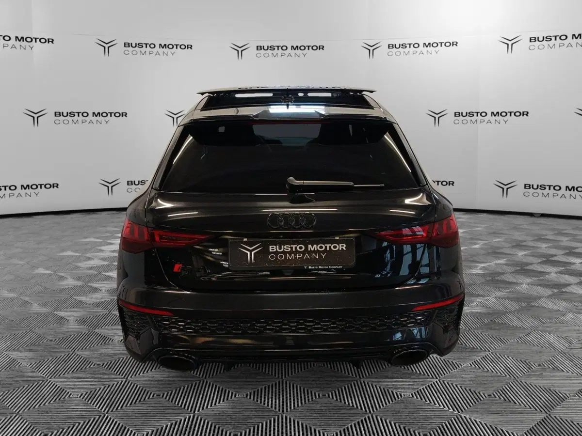 Audi RS 3 Sportback usata a Varese (5)