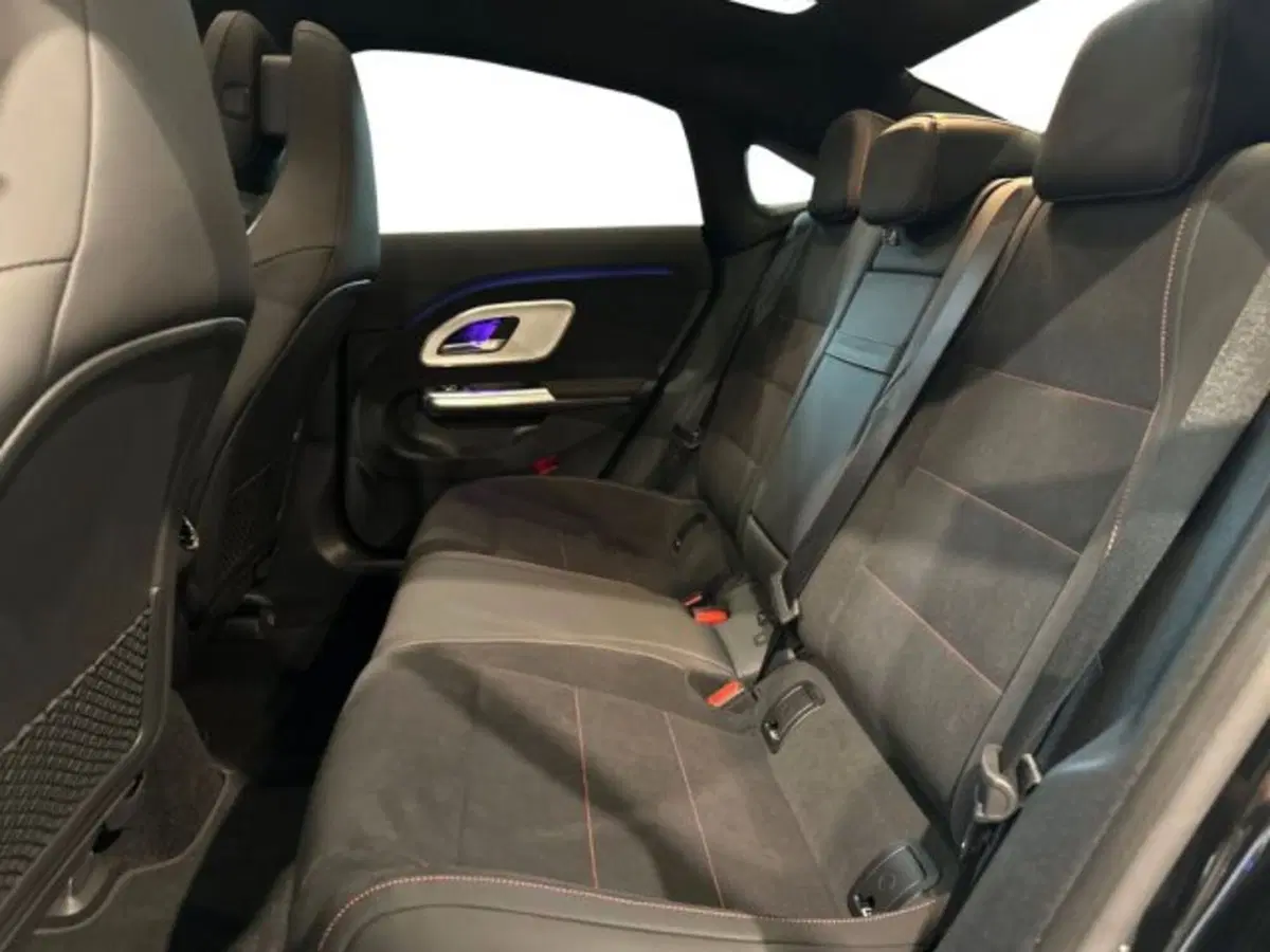 Mercedes-Benz CLA EQ usata a Avellino (15)