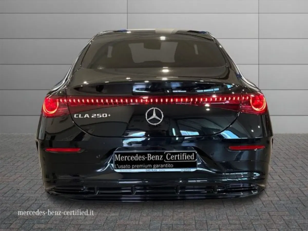Mercedes-Benz CLA EQ usata a Avellino (4)