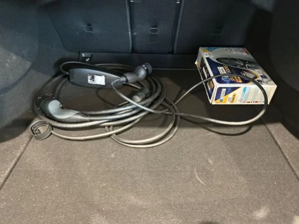 Mercedes-Benz CLA EQ usata a Avellino (7)