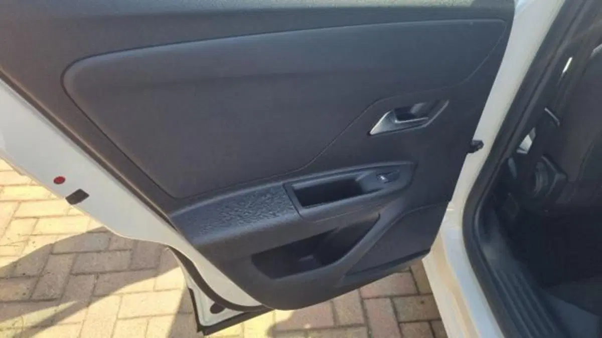 Opel Mokka usata a Savona (14)