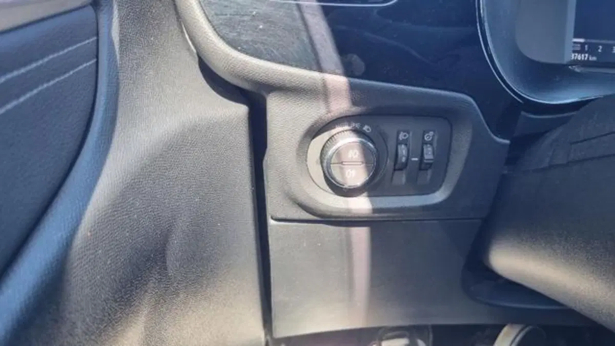 Opel Corsa usata a Savona (8)