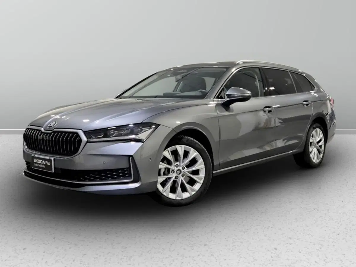Vendo Skoda Superb Station Wagon 2.0 TDI EVO 150 CV SCR DSG Wagon Style ...