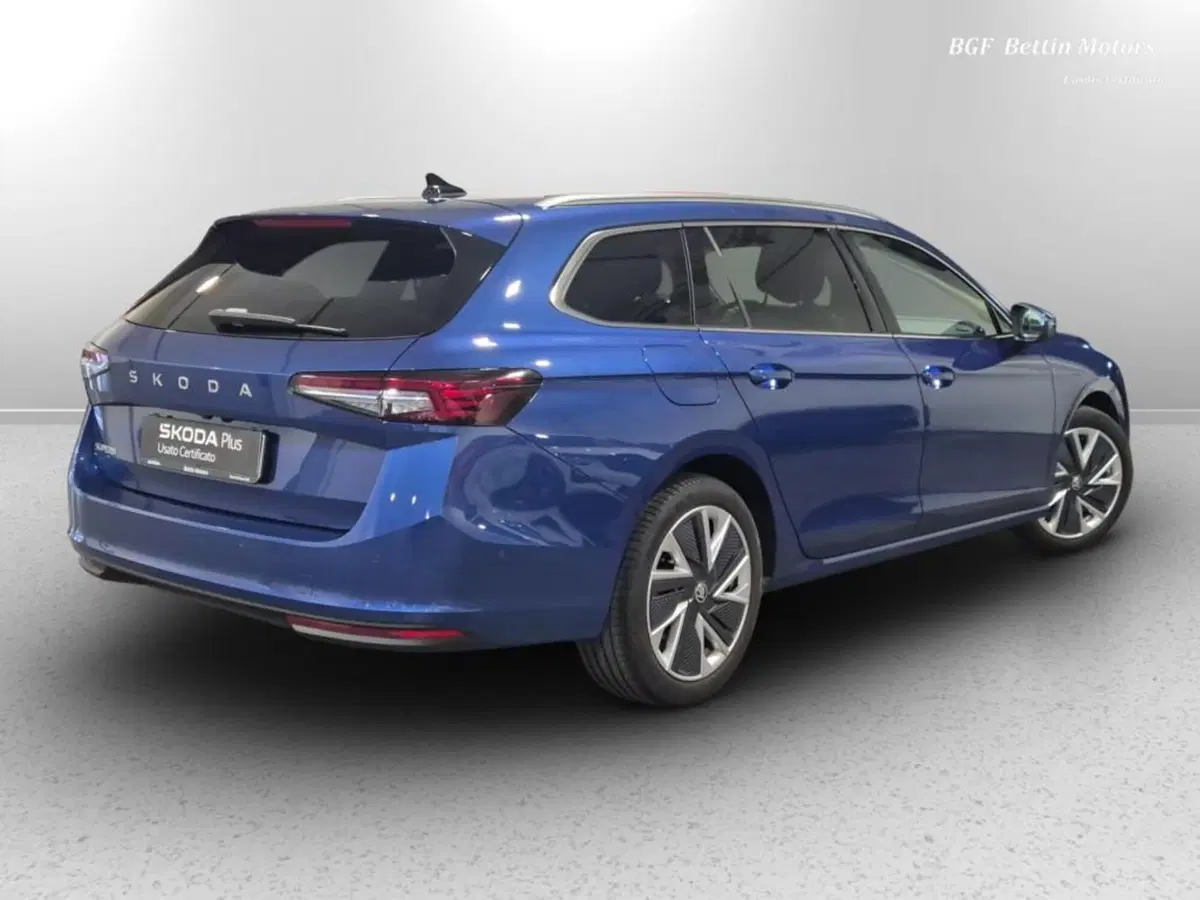 Skoda Superb Station Wagon usata a Padova (4)