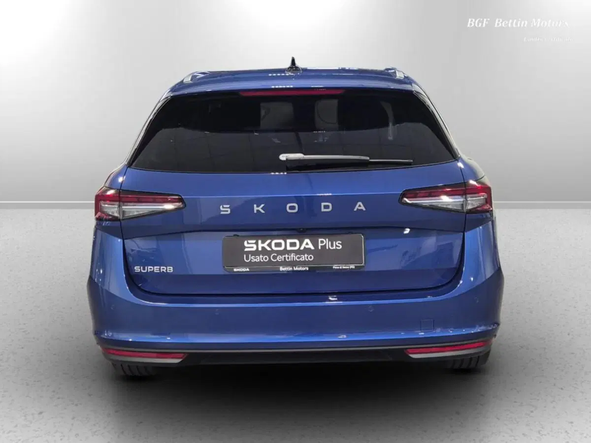 Skoda Superb Station Wagon usata a Padova (8)